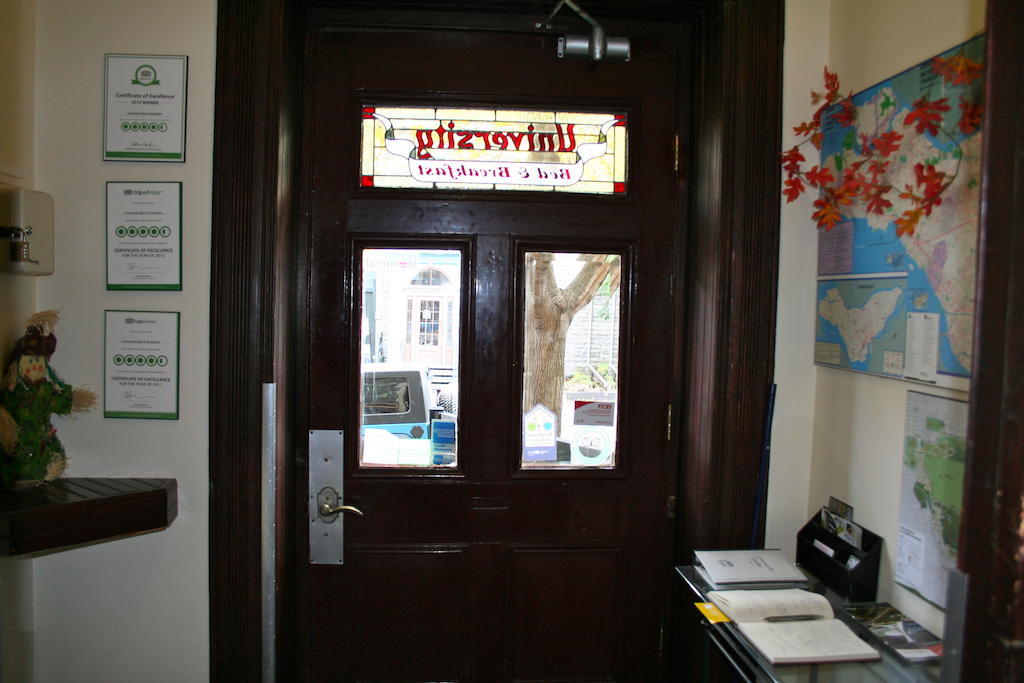 Gite University Bed And Breakfast Montréal Exterior foto