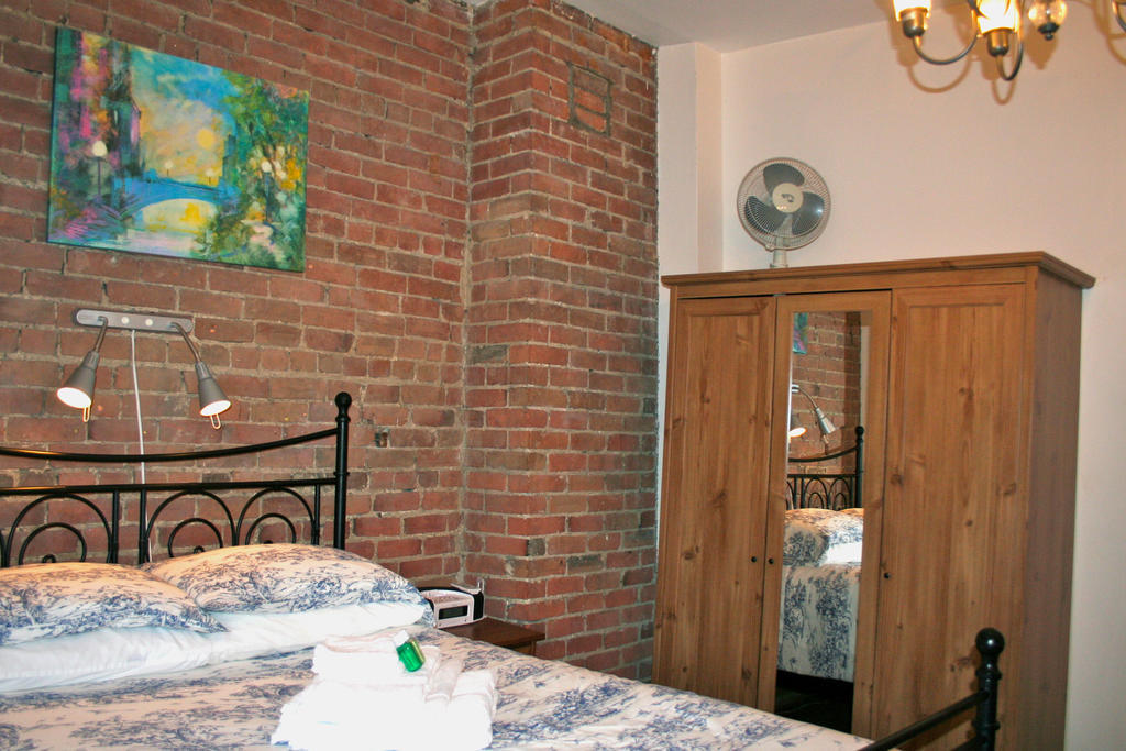 Gite University Bed And Breakfast Montréal Exterior foto